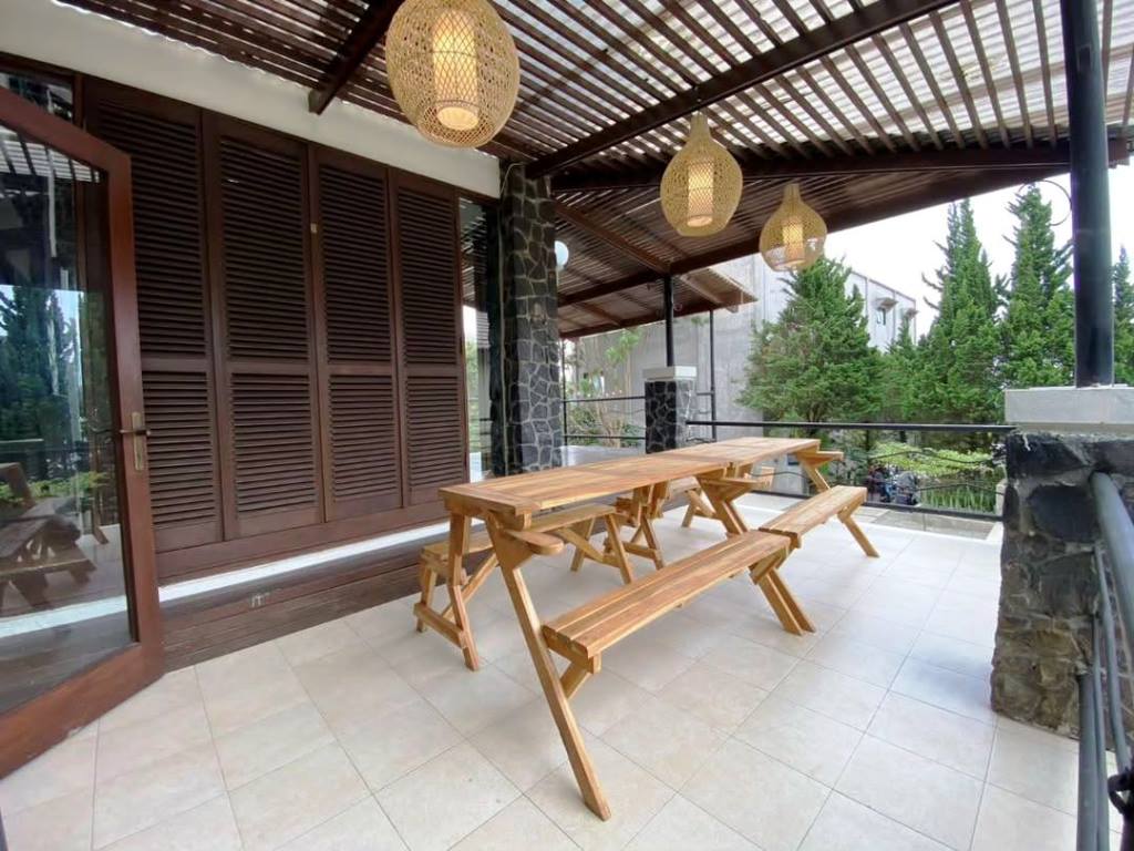 Villa Montana - Image 2