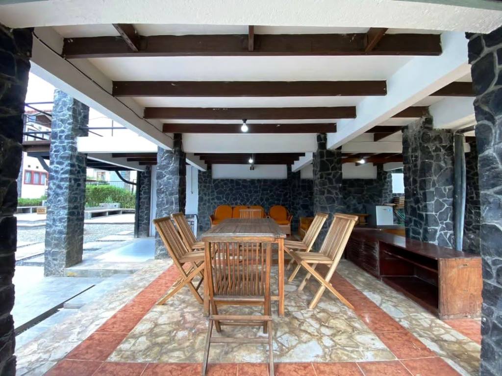 Villa Montana - Image 9