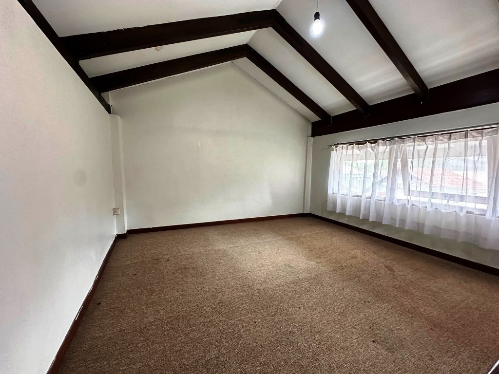 Villa Waterfall - Image 2