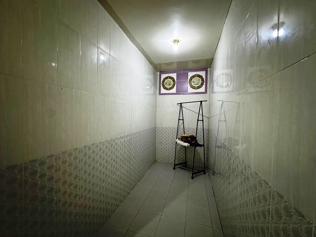 Villa Waterfall - Image 16