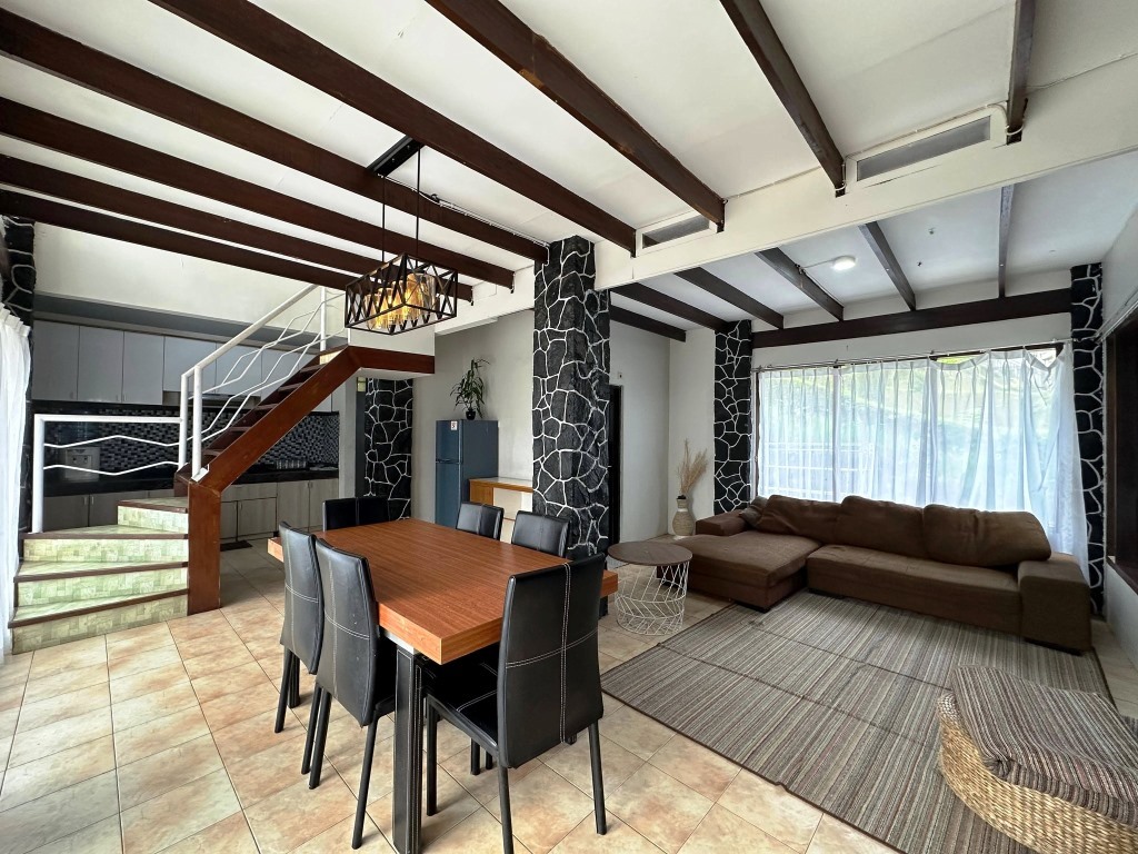 Villa Waterfall - Image 18